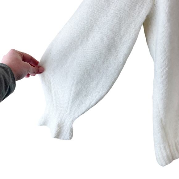 Boden Fluffy Frill V-neck Sweater Ivory Alpaca Size 12 - Picture 10 of 15